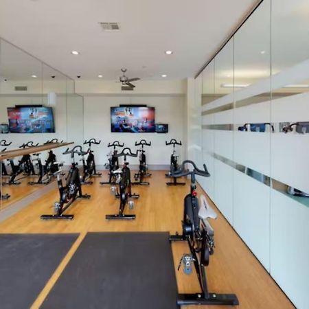 Appartement Chic 1Br Near Nrg With Pool Wifi Freeparking à Houston Extérieur photo
